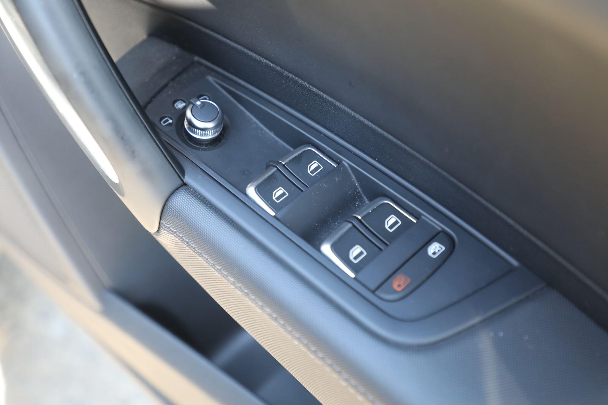 Large vehicle image